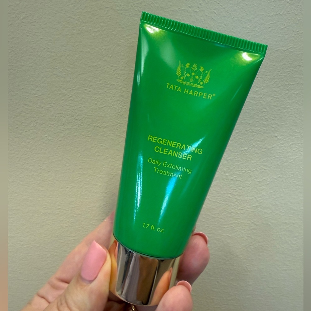 Tata Harper Regenerating Cleanser Daily Exfoliating Treatment Green Box New - Picture 5 of 6